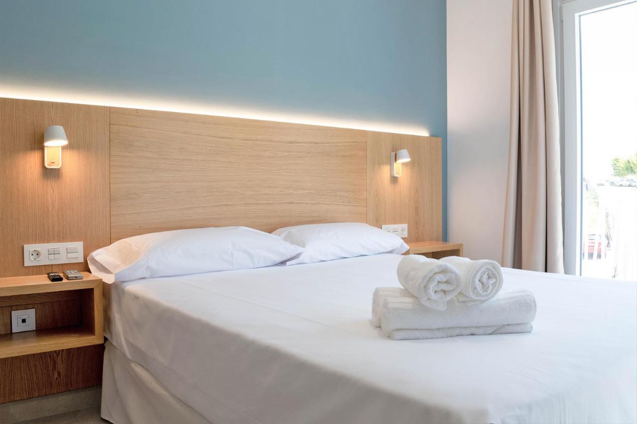 Rio Salado Conil Hostal Conil De La Frontera Ngoại thất bức ảnh