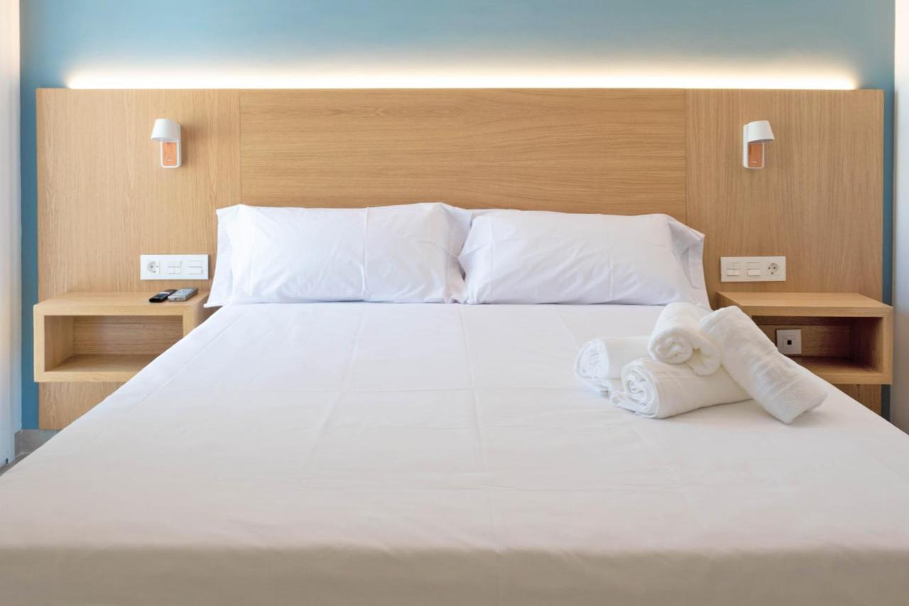 Rio Salado Conil Hostal Conil De La Frontera Ngoại thất bức ảnh