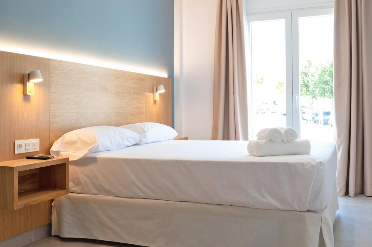 Rio Salado Conil Hostal Conil De La Frontera Ngoại thất bức ảnh