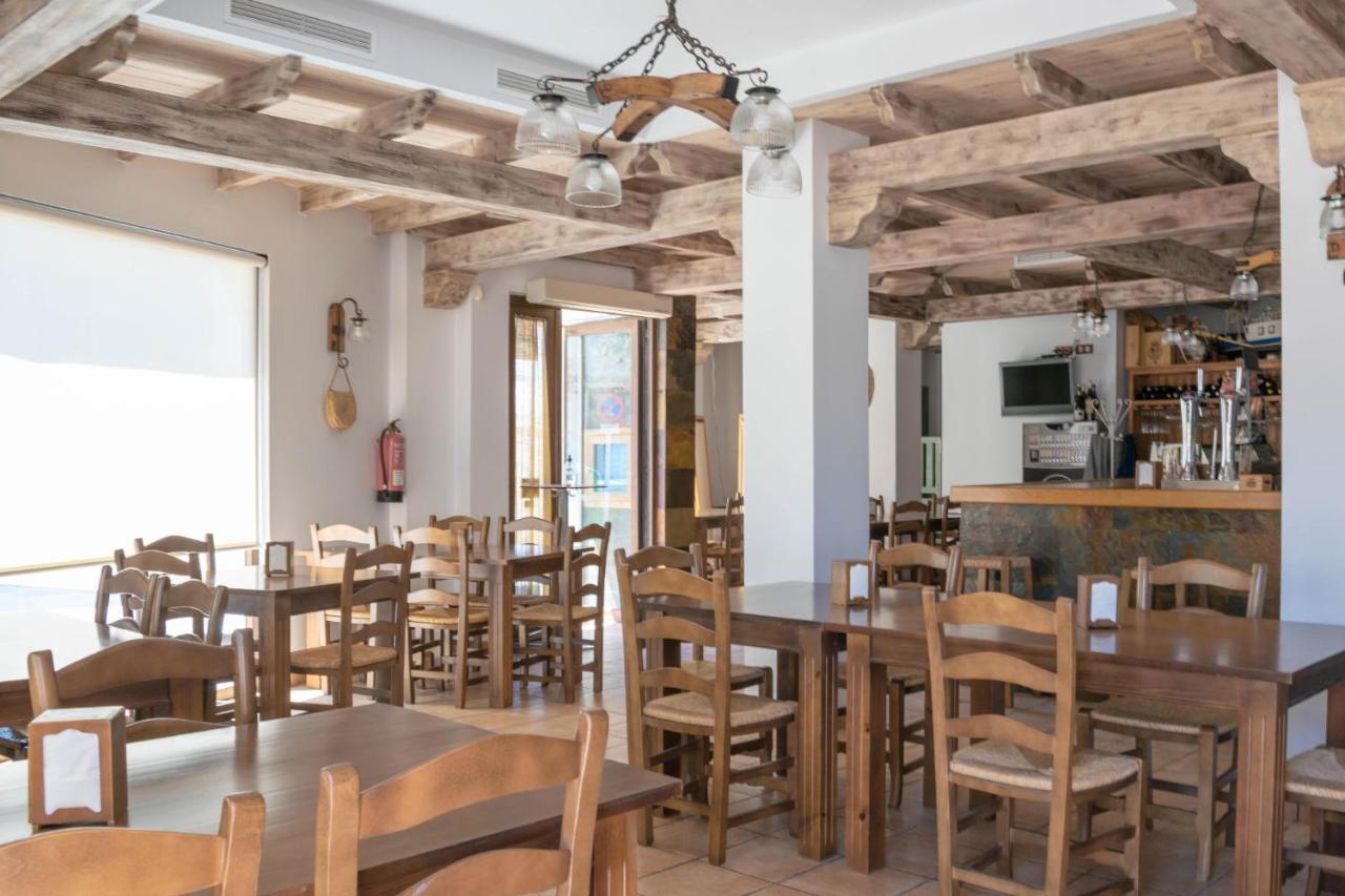 Rio Salado Conil Hostal Conil De La Frontera Ngoại thất bức ảnh